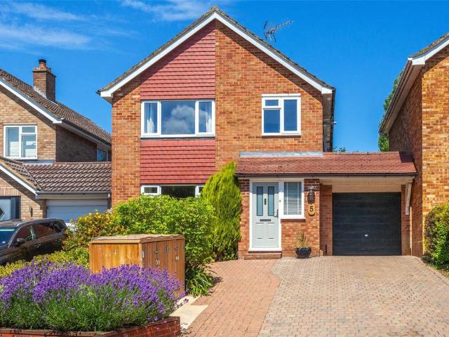 House for sale in Lunnon, Buckinghamshire