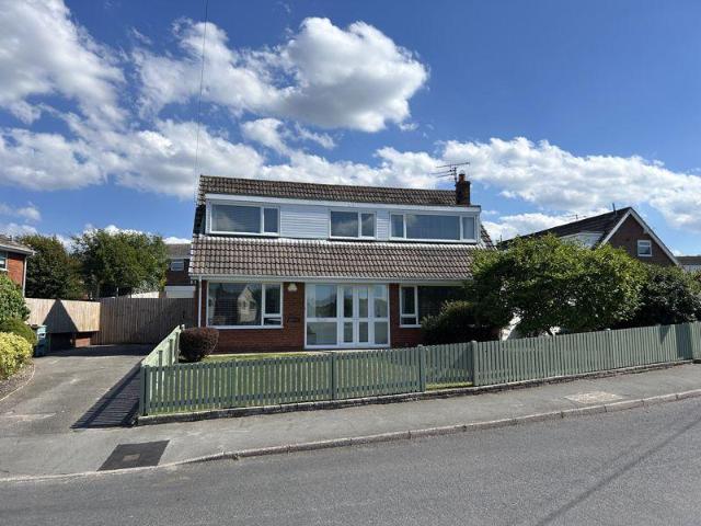 House for sale in Colwyn Bay, Wales