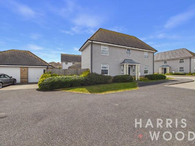 House for sale in Dale Hill, Essex