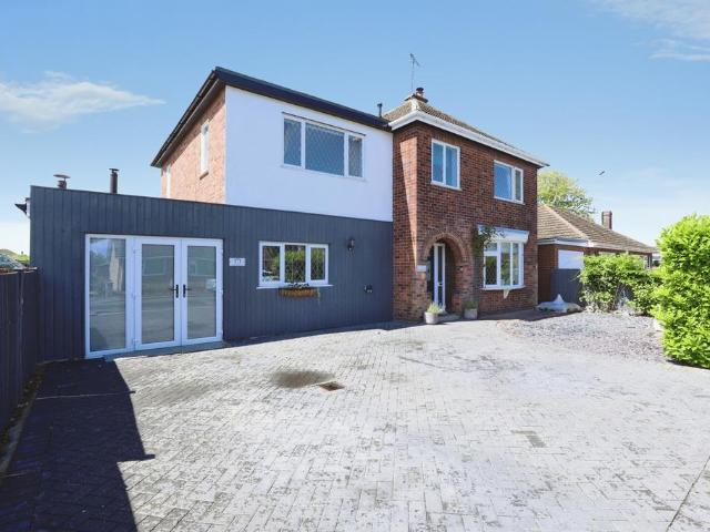 House for sale in Clay Lake, Gosberton Clough
