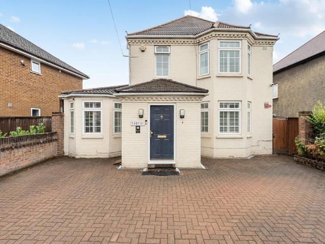 House for sale in Denham, Tatling End