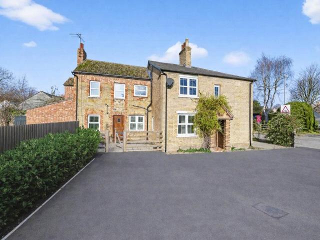 House for sale in Arrington, Cambridgeshire