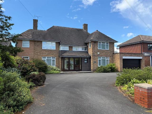 House for sale in Lapal, West Midlands