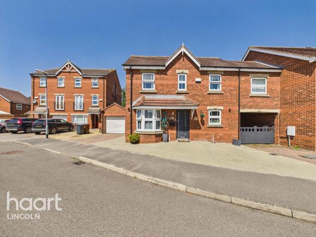 House for sale in Glebe Park, Brayford