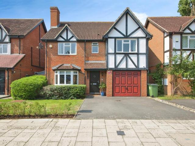 House for sale in Well Hall, Greater London