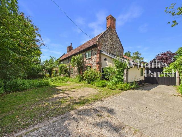 House for sale in East Tuddenham, Norfolk