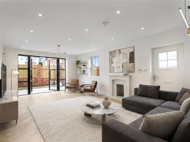 House for sale in Greater London