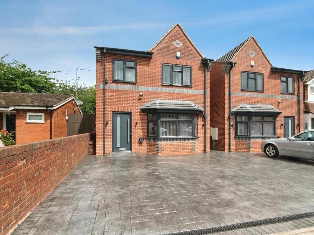 House for sale in Mayer's Green, West Bromwich