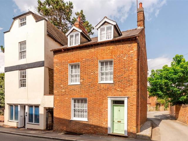 House for sale in Buckingham, Buckinghamshire