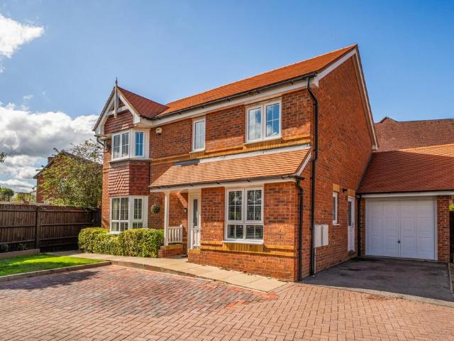 House for sale in Tilehurst, Purley on Thames