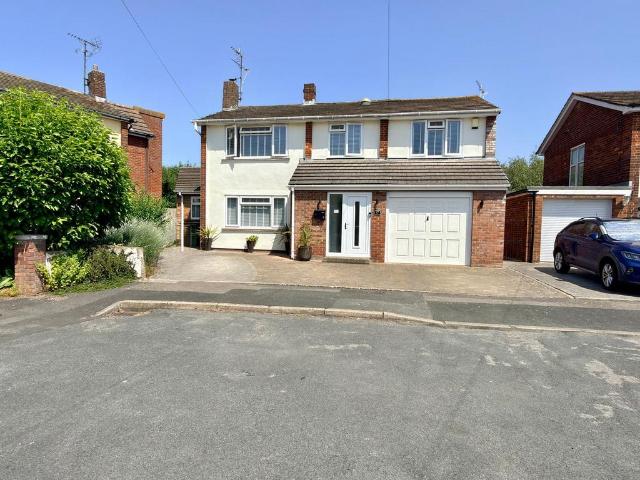 House for sale in Tewkesbury, Pamington