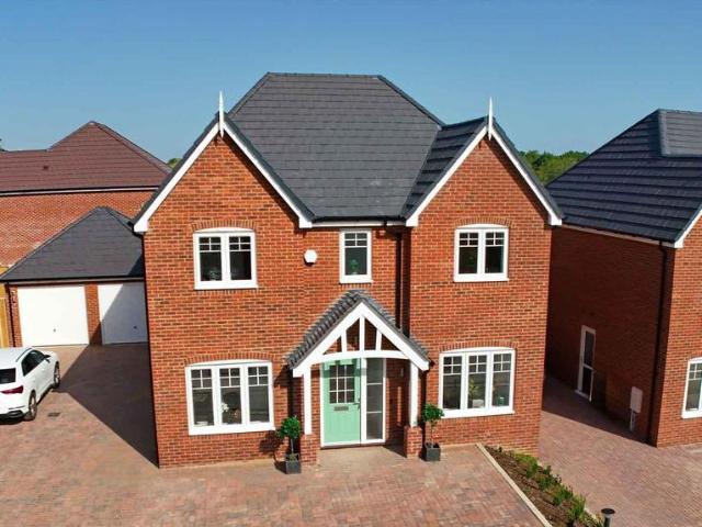 House for sale in Drakes Broughton and Wadborough, Crookhill