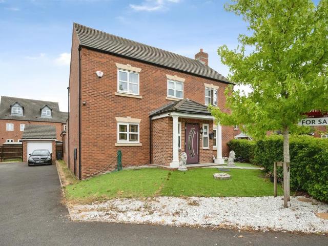 House for sale in Tividale, West Midlands
