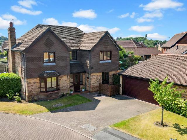 House for sale in Berry Hill, Potters Corner
