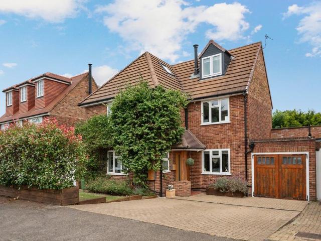 House for sale in Ashley Park, Surrey
