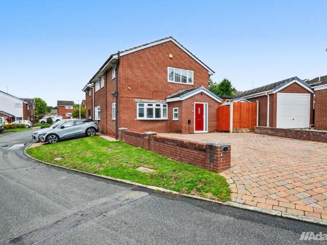 House for sale in Beechwood, Halton