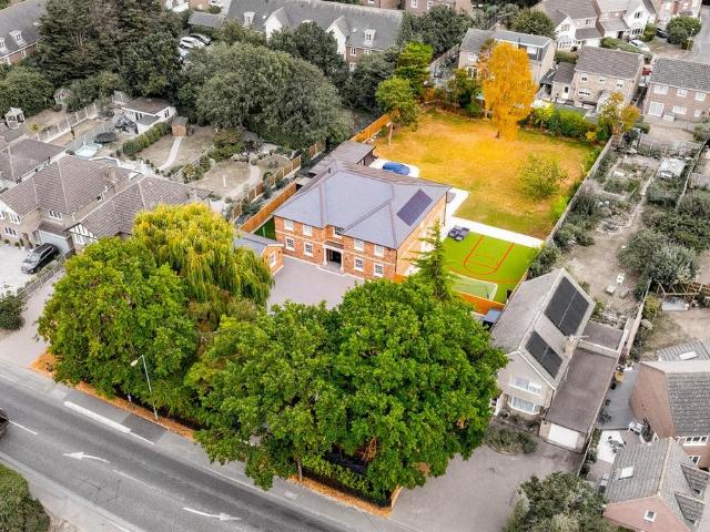 House for sale in Wolsey Park, Barling