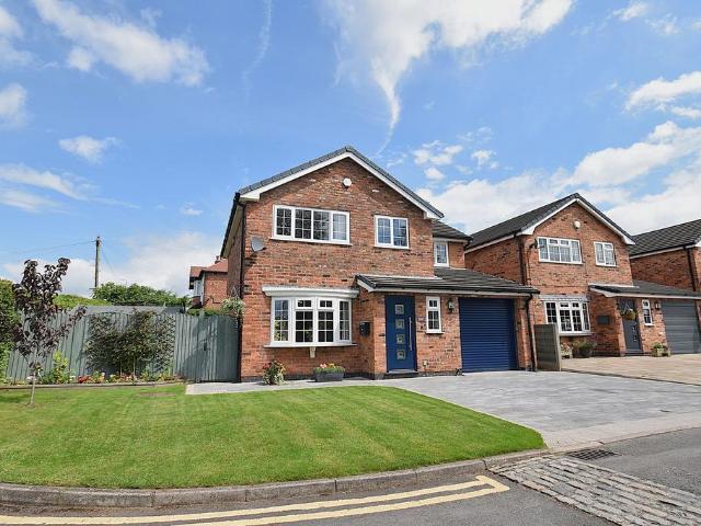 House for sale in Ivy Meade, Macclesfield