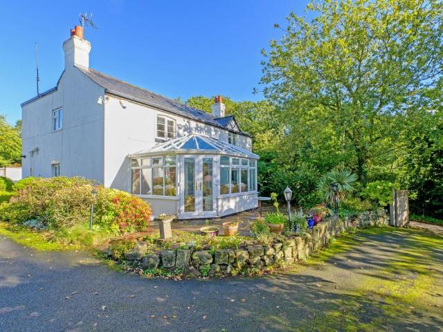 House for sale in Helsby