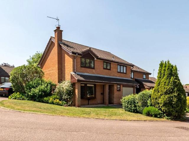House for sale in Barton In Fabis, East Midlands