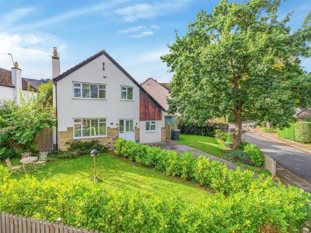 House for sale in Ben Rhydding, Bradford