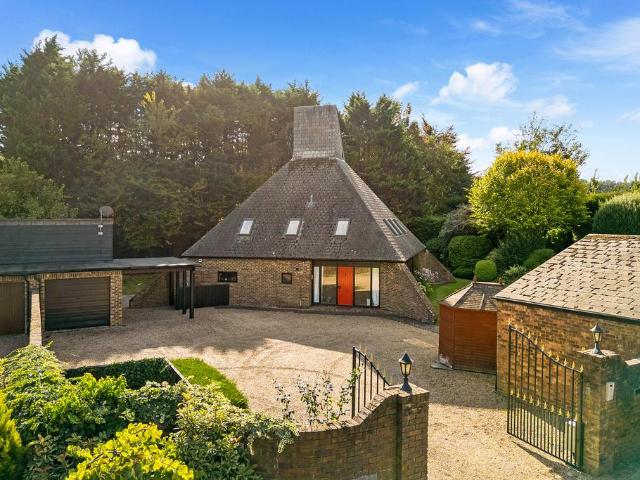 House for sale in Temple, Bisham