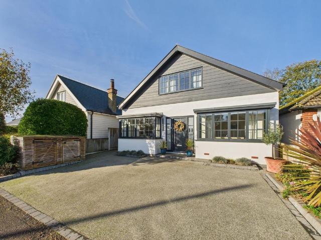 House for sale in Upton, Acol