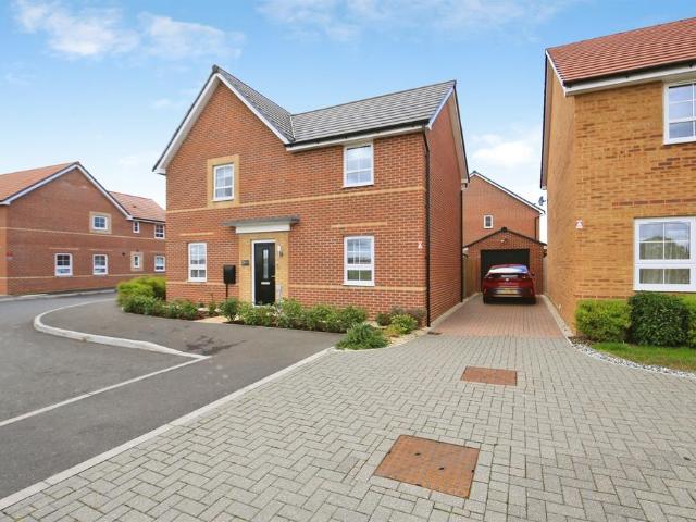 House for sale in Hampton Gardens, Peterborough