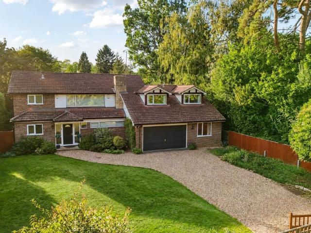 House for sale in Lower Shiplake, South Oxfordshire