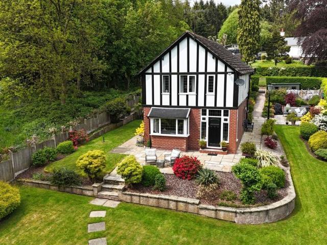 House for sale in Baswich, Staffordshire
