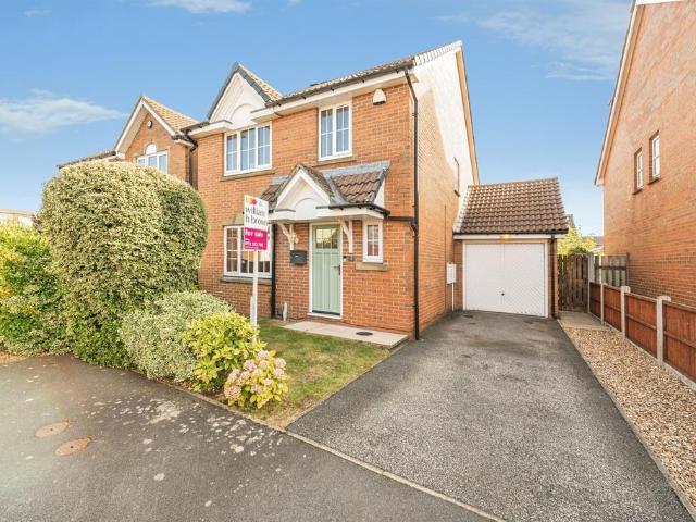 House for sale in Gildersome, West Yorkshire