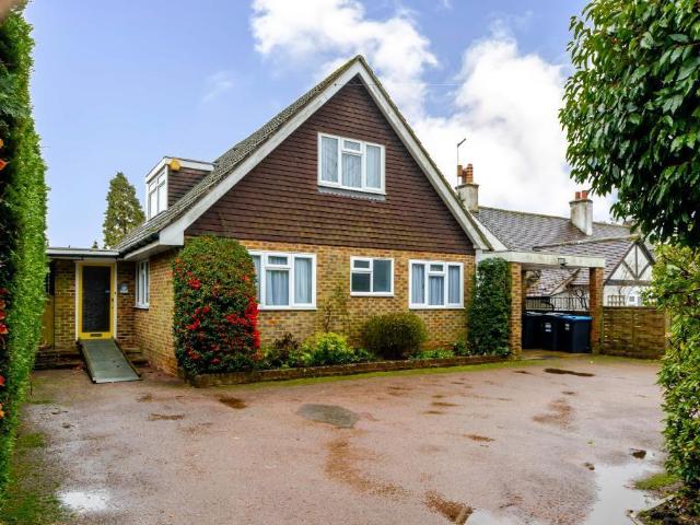 Bungalow for sale in Hillview, Surrey
