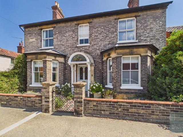House for sale in Bungay, East Suffolk