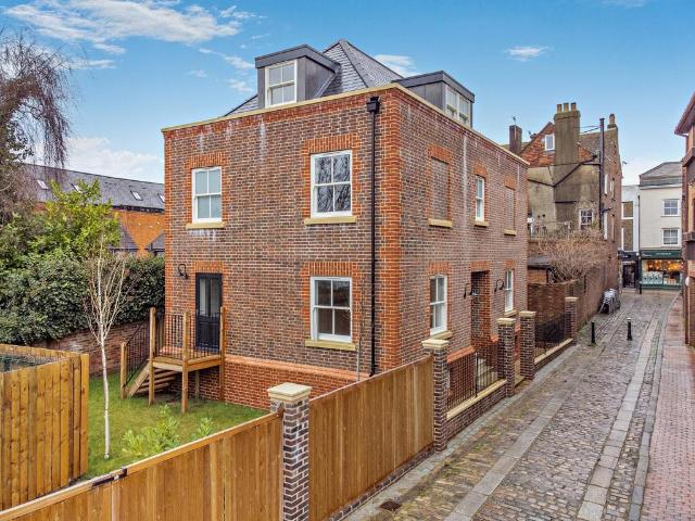 House for sale in Cliffe, Lewes