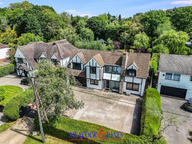 House for sale in Hutton, Navestock Side