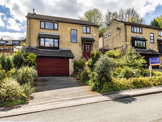House for sale in Birkby, Huddersfield