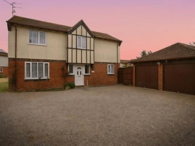 House for sale in Parnwell, Peterborough