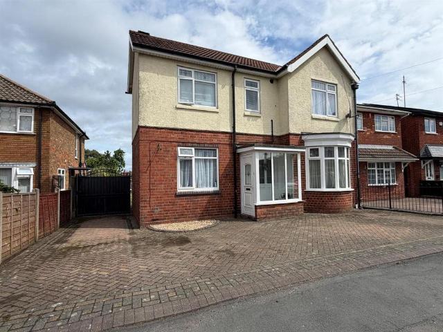 House for sale in Halesowen, West Midlands