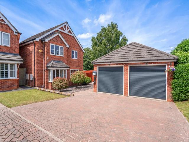 House for sale in Foxholes, Rushock