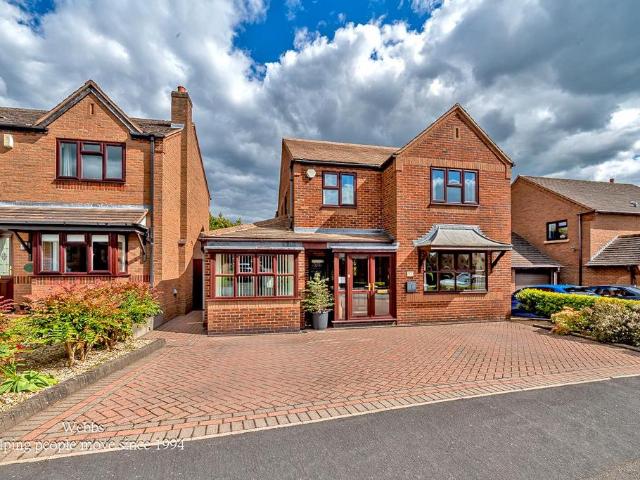 House for sale in Broomhill, Chadsmoor