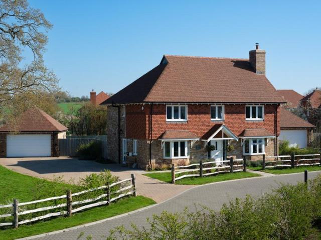 House for sale in Stubbs Cross, Bridgefield