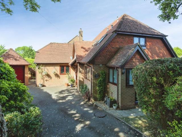 House for sale in Sandown Park, Kent