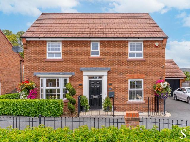 House for sale in Colshaw Farm, Wilmslow