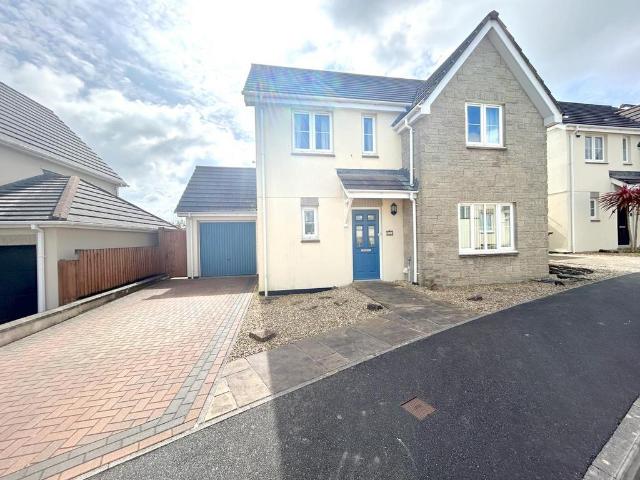 House for sale in Helston, Cornwall