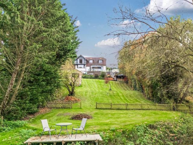 House for sale in Midway, Kent