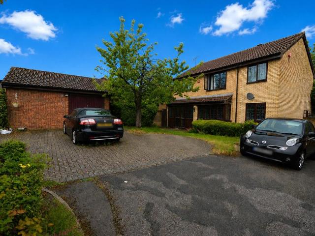 House for sale in Bramingham Park, Luton