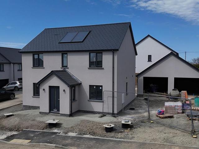 House for sale in Camrose, Simpson Cross