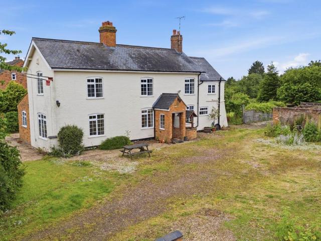 House for sale in New Bilton, Warwickshire