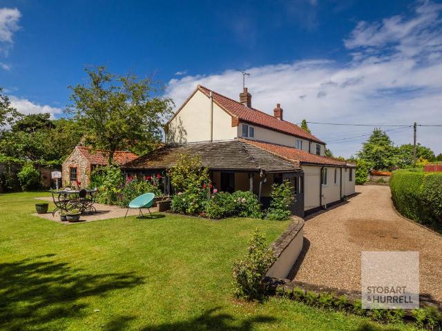 House for sale in Paston, Comers
