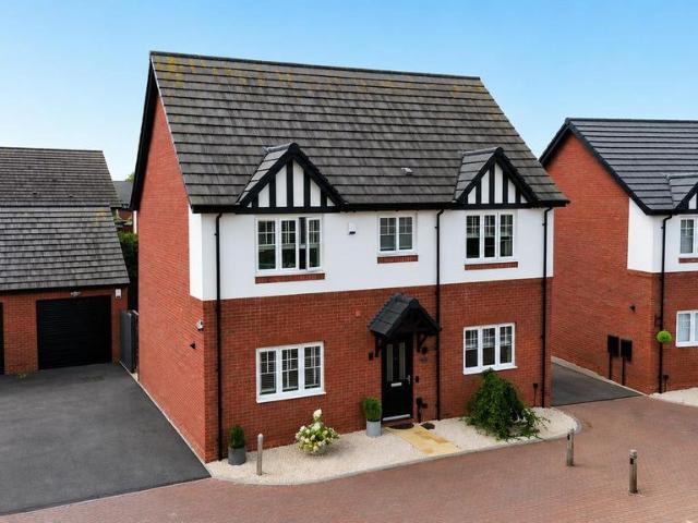 House for sale in Shackleton Village, Alderminster